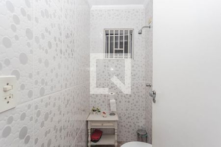 Casa à venda com 280m², 3 quartos e 4 vagasBanheiro de serviço