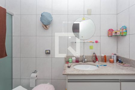 Casa à venda com 280m², 3 quartos e 4 vagasBanheiro da Suíte 2