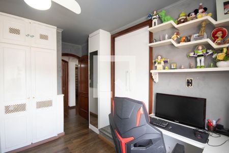 Casa de condomínio à venda com 360m², 4 quartos e 4 vagas Casa de condomínio à venda com 360m², 4 quartos e 4 vagasSuíte 2