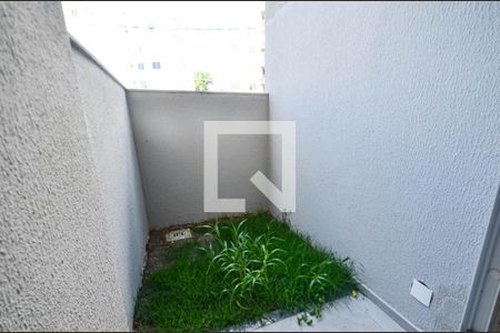 Apartamento à venda com 54m², 2 quartos e 1 vaga Apartamento à venda com 54m², 2 quartos e 1 vagaVaranda