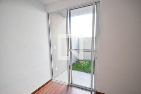 Apartamento à venda com 54m², 2 quartos e 1 vaga Apartamento à venda com 54m², 2 quartos e 1 vagaVaranda
