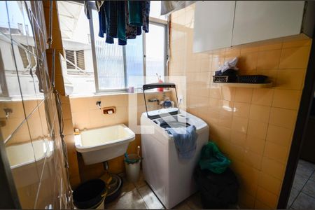Apartamento à venda com 75m², 2 quartos e 1 vaga Apartamento à venda com 75m², 2 quartos e 1 vagaÁrea de Serviço