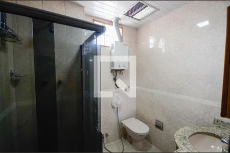 Apartamento à venda com 75m², 2 quartos e 1 vaga Apartamento à venda com 75m², 2 quartos e 1 vagaBanheiro