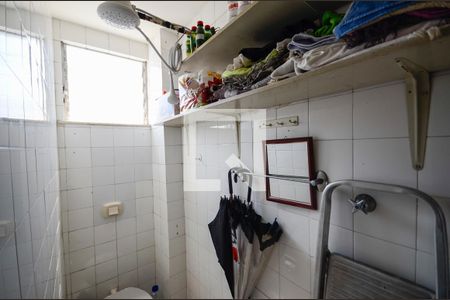 Apartamento à venda com 75m², 2 quartos e 1 vaga Apartamento à venda com 75m², 2 quartos e 1 vagaBanheiro de Serviço