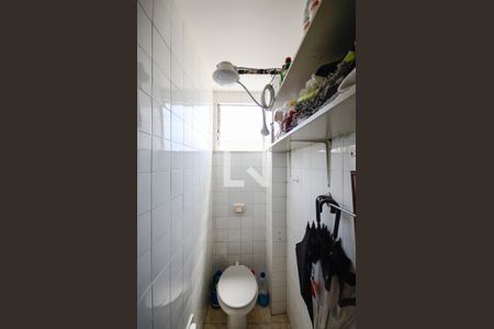 Apartamento à venda com 75m², 2 quartos e 1 vaga Apartamento à venda com 75m², 2 quartos e 1 vagaBanheiro de Serviço