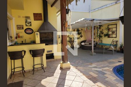 Casa à venda com 400m², 5 quartos e 6 vagas Casa à venda com 400m², 5 quartos e 6 vagasChurrasqueira