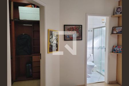 Casa à venda com 400m², 5 quartos e 6 vagas Casa à venda com 400m², 5 quartos e 6 vagasHall