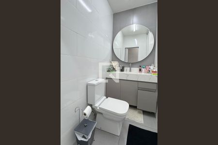 Casa de condomínio à venda com 65m², 2 quartos e 1 vagaBanheiro