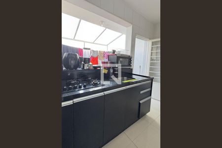 Casa de condomínio à venda com 65m², 2 quartos e 1 vagaCozinha