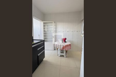 Casa de condomínio à venda com 65m², 2 quartos e 1 vagaCozinha
