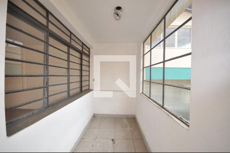 Casa à venda com 190m², 2 quartos e 3 vagasHall