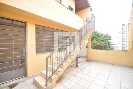 Casa à venda com 190m², 2 quartos e 3 vagasQuintal