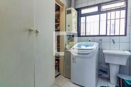 Apartamento à venda com 74m², 3 quartos e 1 vaga Apartamento à venda com 74m², 3 quartos e 1 vagaÁrea de Serviço