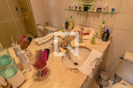 Apartamento à venda com 74m², 3 quartos e 1 vaga Apartamento à venda com 74m², 3 quartos e 1 vagaBanheiro