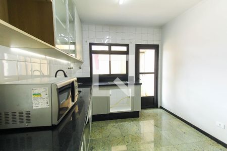 Casa à venda com 178m², 3 quartos e 2 vagas Casa à venda com 178m², 3 quartos e 2 vagasCozinha