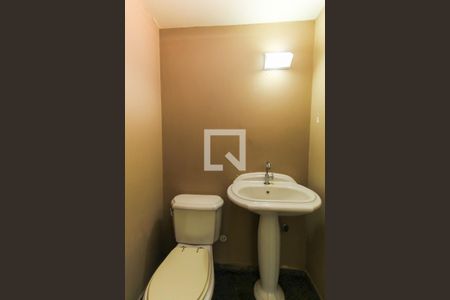 Casa à venda com 178m², 3 quartos e 2 vagas Casa à venda com 178m², 3 quartos e 2 vagasLavabo