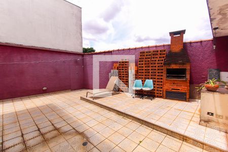 Casa à venda com 178m², 3 quartos e 2 vagas Casa à venda com 178m², 3 quartos e 2 vagasQuintal