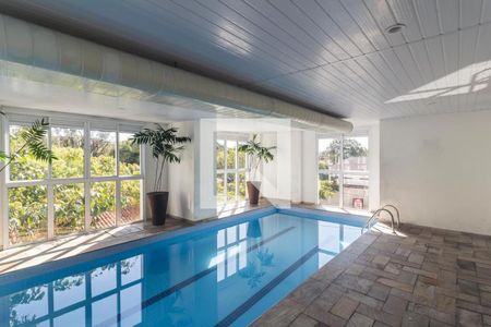 Apartamento à venda com 245m², 3 quartos e 6 vagas Apartamento à venda com 245m², 3 quartos e 6 vagasPiscina Coberta