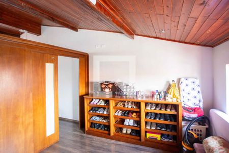 Casa à venda com 185m², 3 quartos e 2 vagasCloset da suíte 2