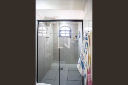 Casa à venda com 185m², 3 quartos e 2 vagasBanheiro da Suíte 2