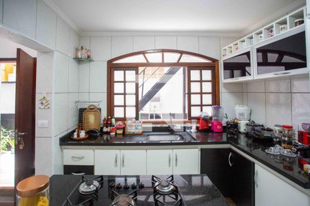 Casa à venda com 185m², 3 quartos e 2 vagasCozinha