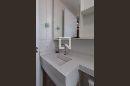 Apartamento à venda com 42m², 2 quartos e 1 vaga Apartamento à venda com 42m², 2 quartos e 1 vagaBanheiro