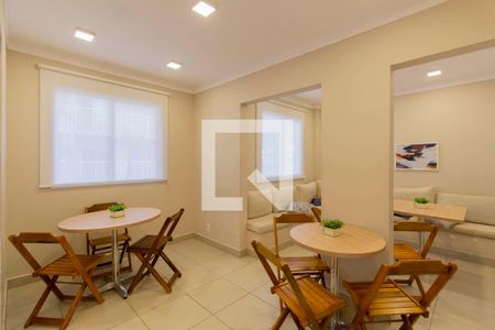 Apartamento à venda com 42m², 2 quartos e 1 vaga Apartamento à venda com 42m², 2 quartos e 1 vagaÁrea Comum - Salão de Festas