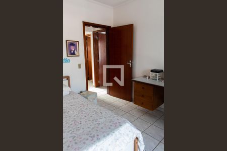 Casa à venda com 300m², 3 quartos e 4 vagasQUARTO 2 PISO SUPERIOR