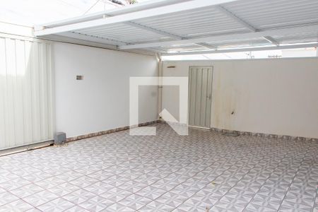 Casa à venda com 300m², 3 quartos e 4 vagasÁREA EXTERNA/GARAGEM PRINCIPAL FRENTE