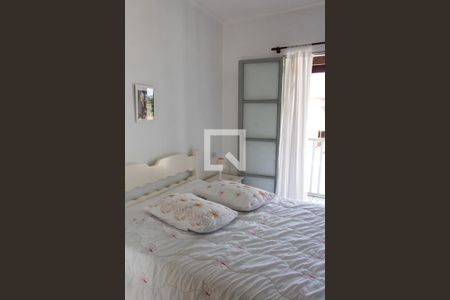 Casa à venda com 300m², 3 quartos e 4 vagasSUITE