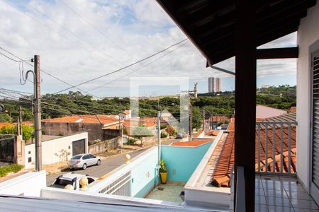 Casa à venda com 300m², 3 quartos e 4 vagasSACADA QUARTO 2 VISTA