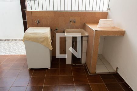 Casa à venda com 300m², 3 quartos e 4 vagasÁREA DE SERVIÇO EDÍCULA