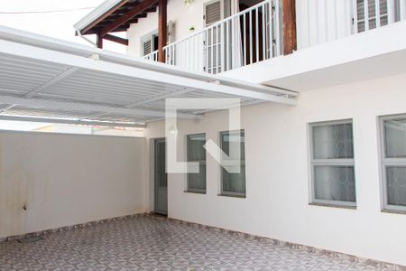 Casa à venda com 300m², 3 quartos e 4 vagasÁREA EXTERNA/GARAGEM PRINCIPAL FRENTE