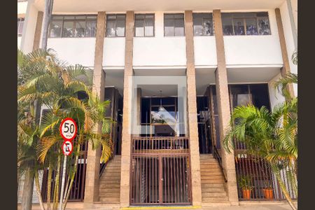 Apartamento à venda com 36m², 1 quarto e sem vaga Apartamento à venda com 36m², 1 quarto e sem vagaFachada