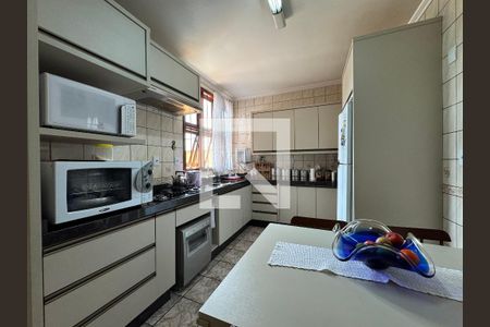 Apartamento à venda com 685m², 6 quartos e 3 vagasCozinha