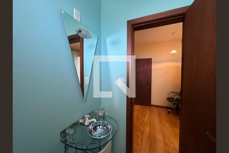 Apartamento à venda com 685m², 6 quartos e 3 vagasCasa2/ Banheiro