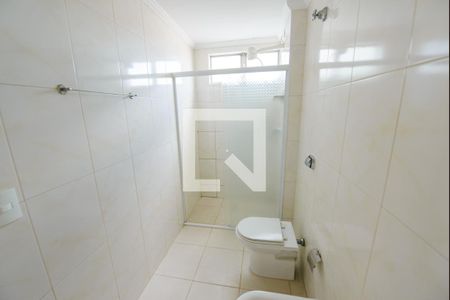 Apartamento para alugar com 135m², 3 quartos e 1 vaga Apartamento para alugar com 135m², 3 quartos e 1 vagaBanheiro 1