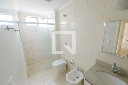 Apartamento para alugar com 135m², 3 quartos e 1 vaga Apartamento para alugar com 135m², 3 quartos e 1 vagaBanheiro 1