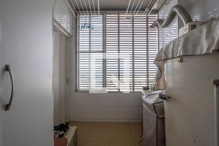 Apartamento à venda com 139m², 3 quartos e 2 vagas Apartamento à venda com 139m², 3 quartos e 2 vagasÁrea de Serviço