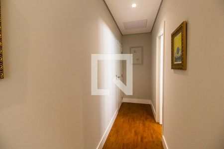 Casa de condomínio à venda com 380m², 3 quartos e 4 vagasSuíte 3