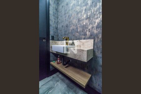 Casa de condomínio à venda com 380m², 3 quartos e 4 vagasLavabo 2