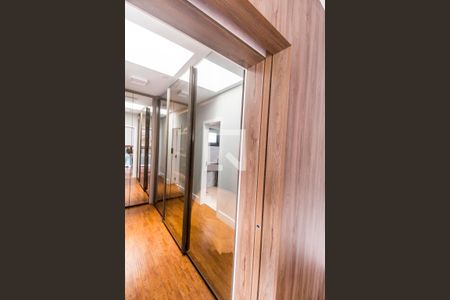 Casa de condomínio à venda com 380m², 3 quartos e 4 vagasCloset da suíte 1