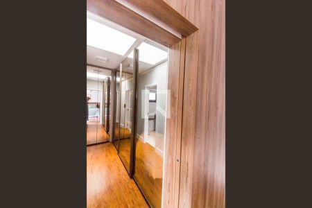 Casa de condomínio à venda com 380m², 3 quartos e 4 vagasCloset da suíte 1