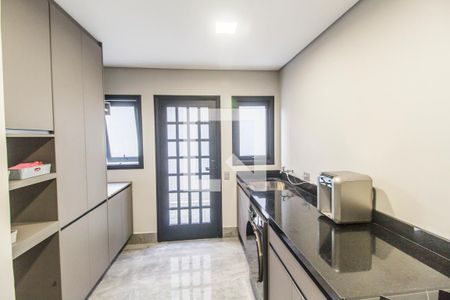 Casa de condomínio à venda com 380m², 3 quartos e 4 vagasÁrea de Serviço