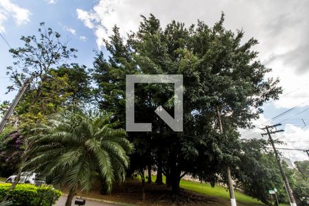 Casa de condomínio à venda com 380m², 3 quartos e 4 vagasVista da Rua