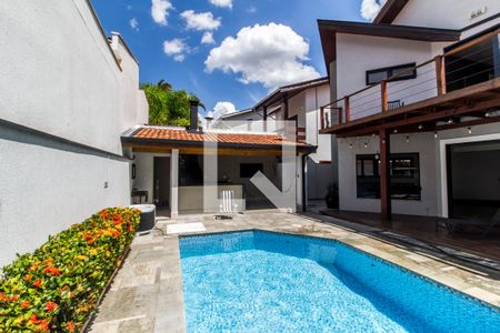 Casa de condomínio à venda com 380m², 3 quartos e 4 vagasPiscina