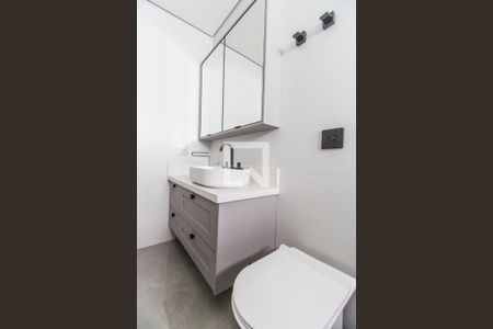 Casa de condomínio à venda com 380m², 3 quartos e 4 vagasBanheiro da Suíte 1