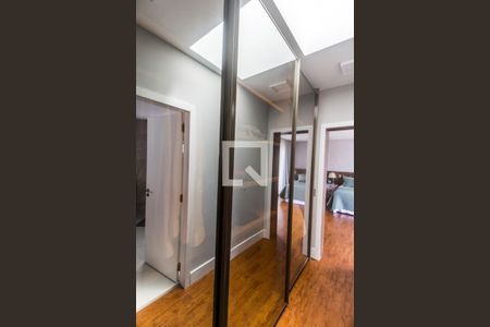 Casa de condomínio à venda com 380m², 3 quartos e 4 vagasCloset da suíte 1