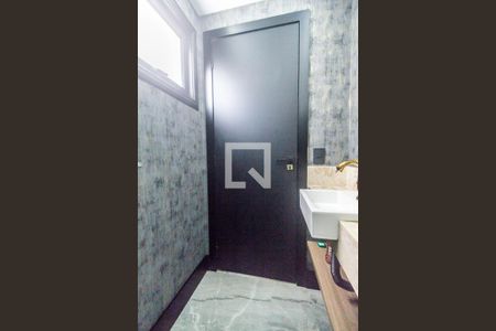 Casa de condomínio à venda com 380m², 3 quartos e 4 vagasLavabo 2