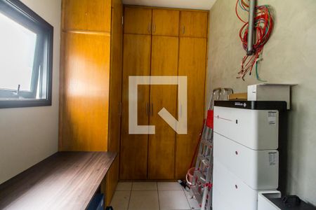Casa de condomínio à venda com 380m², 3 quartos e 4 vagasDepósito
